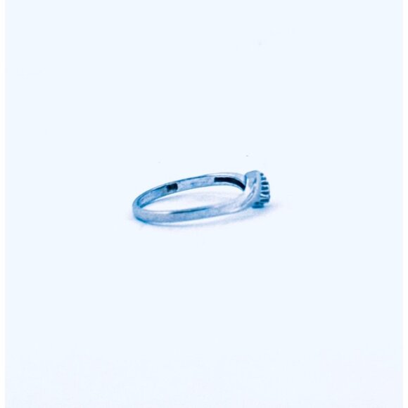 Estate 10K White Gold Ring w/ Diamond Chips – Vintage Size 6.5 Fine Jewelry - Picture 2 of 10